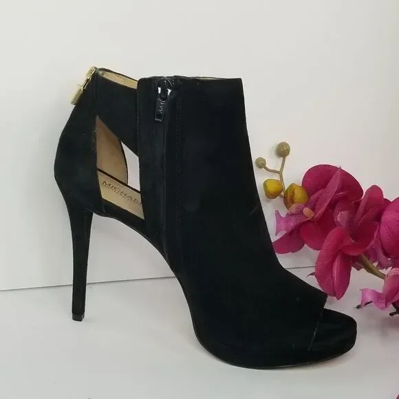 COPY - 🆕️Michael Chic Black Booties - Picture 10 of 10